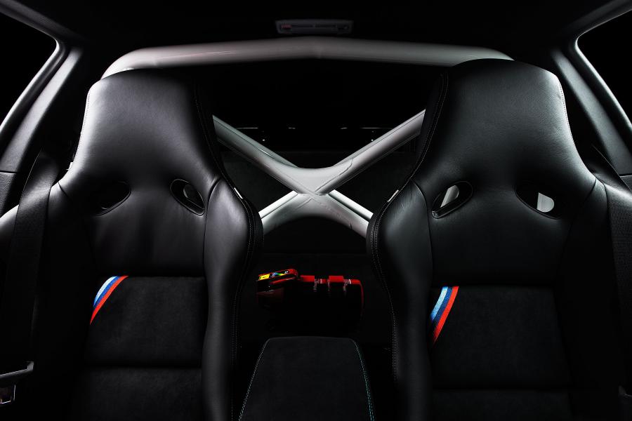 Детали интерьера BMW M2 Coupe by IND 2016 года  (фото 29 из 37)